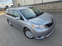 Avec plus de 75 véhicules en inventaires à chaque mois, Montréal West Motors, une compagnie établie... (image 8)