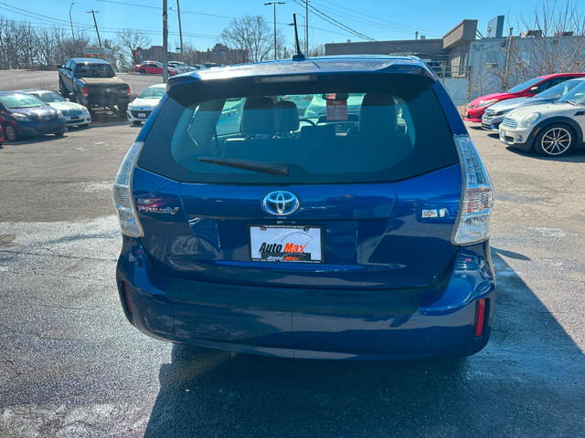 2012 Toyota Prius V – Hybrid in Cars & Trucks in Ottawa - Image 4