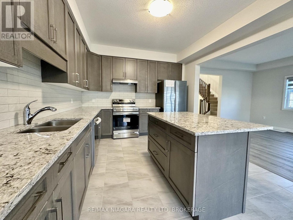 49 SAFFRON WAY Pelham (Fonthill), Ontario 3