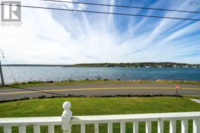 Waterfront and acreage! With a view of the Fundy tides rising and falling from the large windows and...
