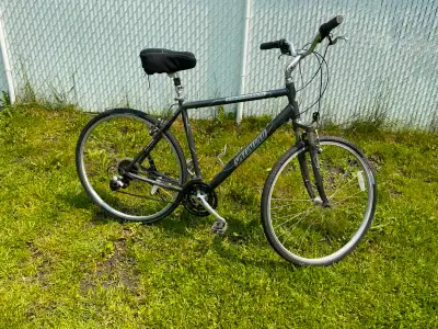 Vélo hybride 28 pouce specialez pour homme comme neuf, View more