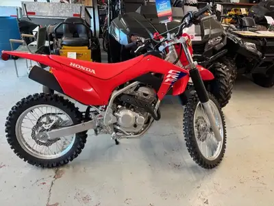 The Honda CRF250F offers the best of two worlds: it’s a 250-class off-road bike with enough power to...