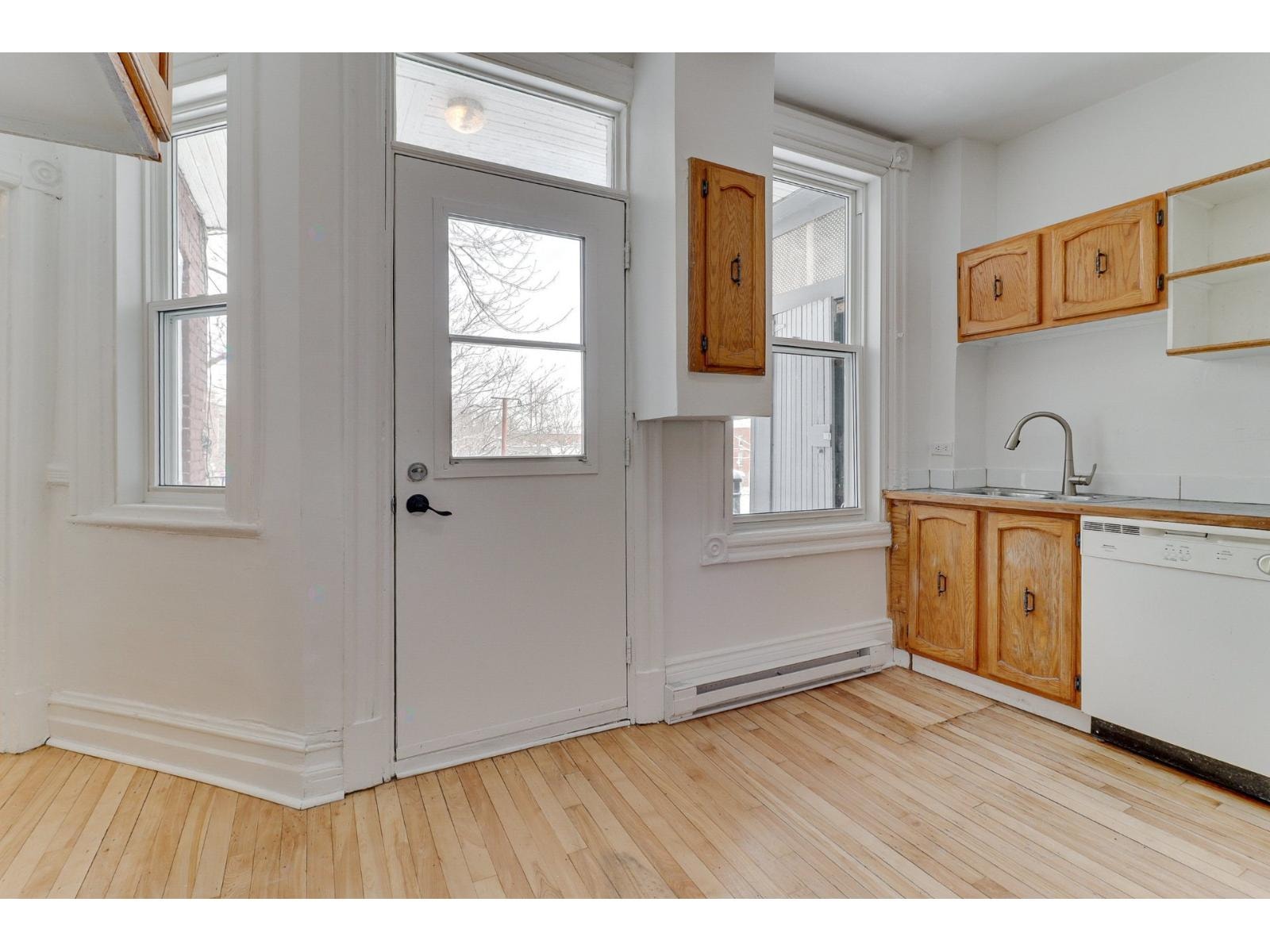 1737 Rue Fullum — photo 3