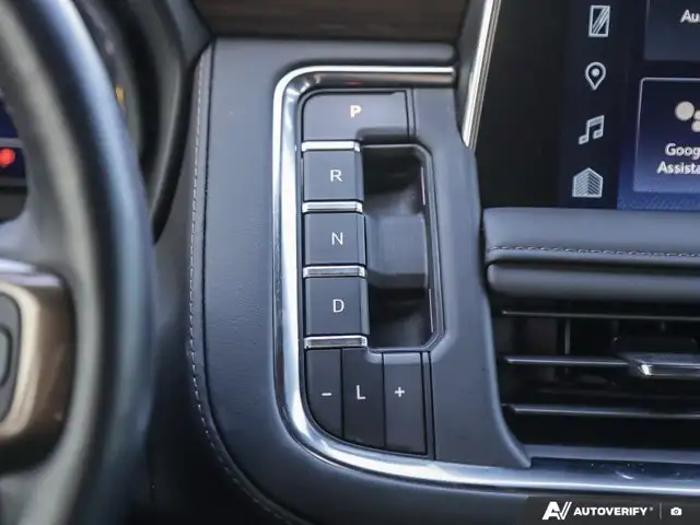 2024 Chevrolet Suburban High Country | HUD | Wireless Carplay in Cars & Trucks in London - Image 23