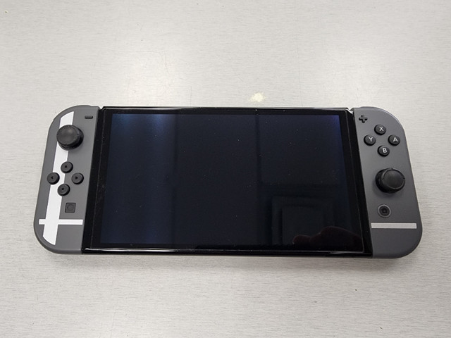 OLED Nintendo Switch Smash Bros Edition * GAME NOT INCLUDED* in Other in Mississauga / Peel Region - Image 2