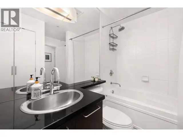 212 205 E 10TH AVENUE Vancouver, British Columbia in Condos for Sale in Vancouver - Image 18