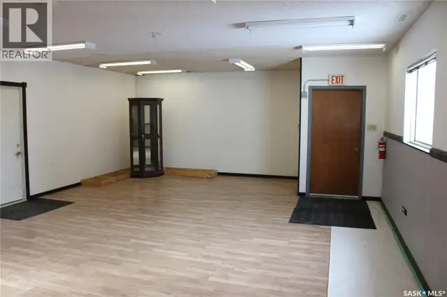 444 RIVER STREET W Moose Jaw, Saskatchewan in Commercial & Office Space for Sale in Moose Jaw - Image 5