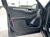 Welcome to Freedom Ford. Recent Arrival! AWD, 10-Way Power Driver's Seat, 3.47 Axle Ratio, 6 Speaker... (image 4)