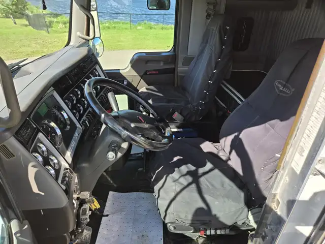 2013 KENWORTH T800 in Heavy Trucks in Saskatoon - Image 22