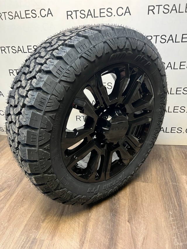 275/55/20 tires 20x8.5 8x165 GMC CHEVY 2500 3500 in Tires & Rims in Calgary