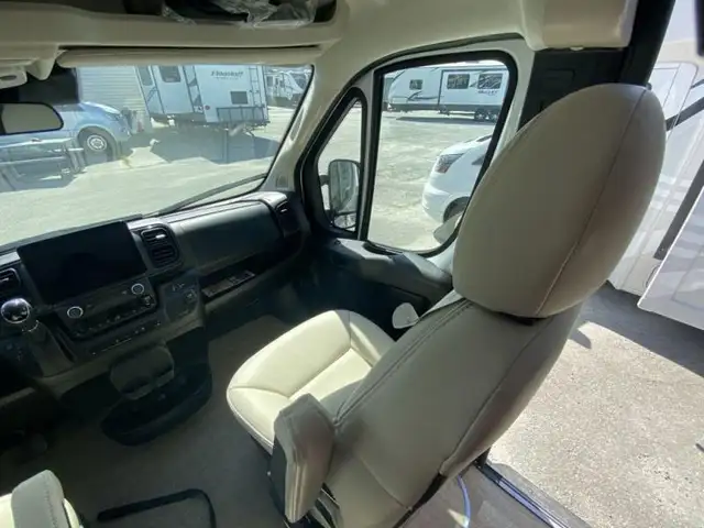 2024 Thor Motor Coach Tellaro 20J in RVs & Motorhomes in Bedford - Image 17