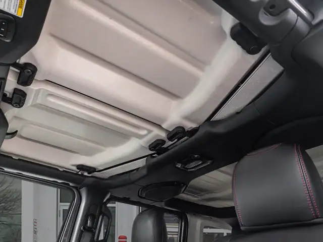 2023 Jeep Wrangler Rubicon | ONE OWNER | ACCIDENT FREE in Cars & Trucks in Kitchener / Waterloo - Image 24