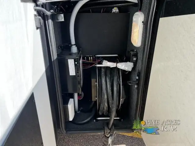 2024 Newmar Ventana 3512 Diesel Pusher in RVs & Motorhomes in Moncton - Image 81