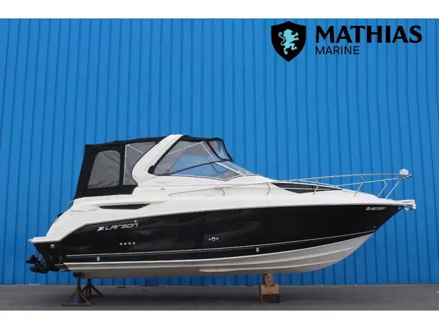 2012 LARSON 857 cabrio in Powerboats & Motorboats in Longueuil / South Shore - Image 2