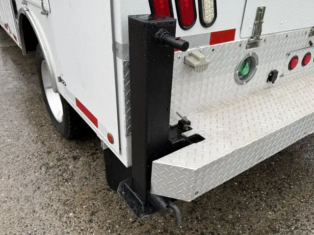 2024 Ram 5500 Heavy Duty Laramie 4x4 Crew Cab Cummins Service Tr in Heavy Trucks in Regina - Image 22