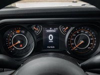 Welcome to 400 Chrysler Dodge Jeep Ram. 2.0L I-4 turbo engine for powerful performance | 4x4 drive i... (image 3)