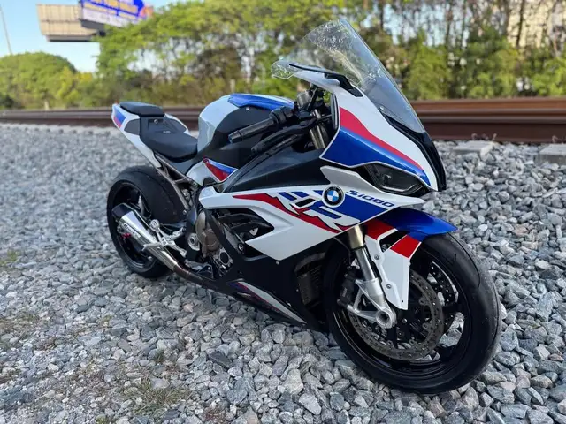 2020 BMW S1000RR - LOW KM!  in Sport Bikes in Winnipeg - Image 4