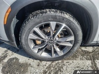 2023 INFINITI QX60 Le Infiniti QX60 Luxe 2023 se distingue par son design élégant et raffiné, combin... (image 8)
