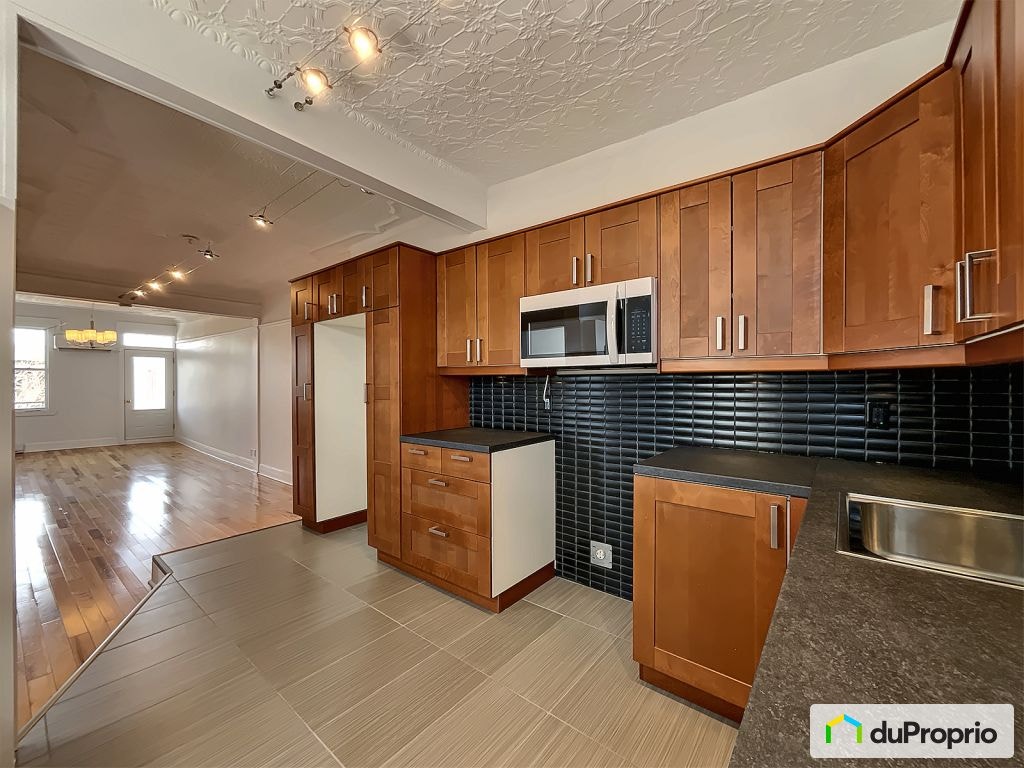 $369,900 - Condominium for sale in Limoilou — photo 1