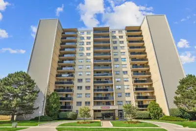 Glencrest Terrace Apartments - 2 Bedroom available at 3055 Glenc