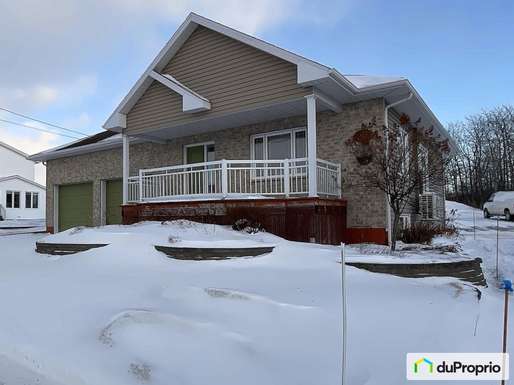 $445,000 - Bungalow for sale in Trois-Pistoles — photo 2