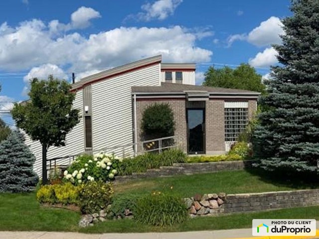 $279,000 - Bungalow for sale in Dolbeau-Mistassini — photo 1