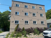 8-47 Russell St - In-suite laundry + dishwasher - May 1!