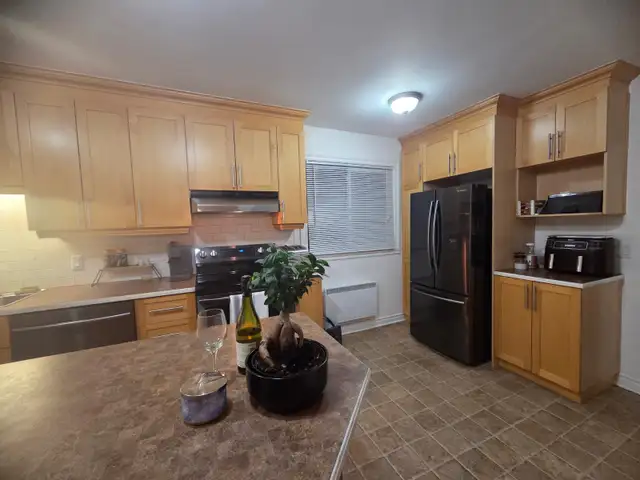 Longueuil Grand 4 1/2 haut duplex avec salle à manger in Long Term Rentals in Longueuil / South Shore - Image 7