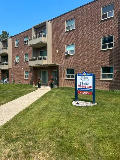 Studio Suite in Tillsonburg - All Inclusive - 3 Erie Court
