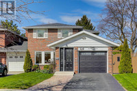 54 CARONDALE CRES Toronto, Ontario