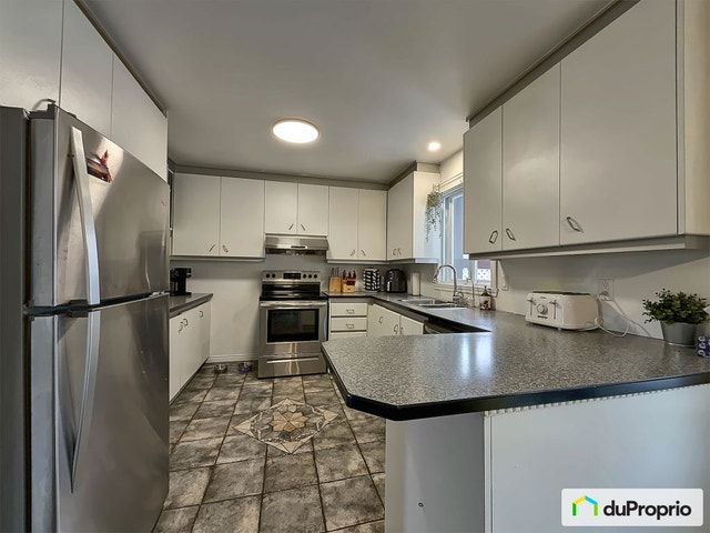 $525,000 - Semi-detached for sale in Longueuil (Vieux-Longueuil) — photo 3