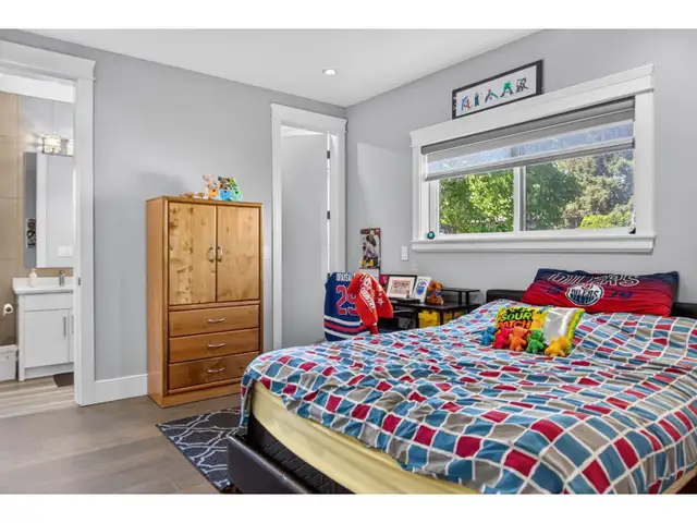 11890 GILMOUR CRESCENT Delta, British Columbia in Houses for Sale in Delta/Surrey/Langley - Image 23