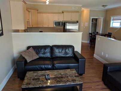 Fully Furnished 3 Bedroom Crew house for Rent – Dawson Creek 3