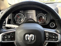 SINGLE-DISC REMOTE CD PLAYER,3.92 REAR AXLE RATIO,MONOTONE PAINT,ENGINE: 5.7L HEMI VVT V8 W/FUELSAVE... (image 1)