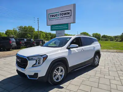 Command the road and secure incredible value with this low-mileage 2024 GMC TERRAIN SLE AWD, clockin...