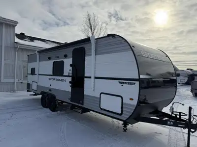 KZ-RV Sportsmen Classic 240BH 2026 2026 Sportsmen Classic 240BH — KZRV Caractéristiques intérieures...