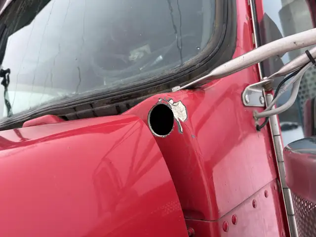 2006 KENWORTH T800 in Heavy Trucks in Saskatoon - Image 28