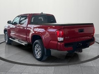 Check out this rugged and dependable 2016 Toyota Tacoma Double Cab! This accident free Ontario vehic... (image 3)