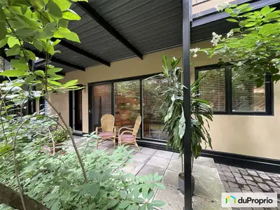 Une oasis de tranquillité au coeur du Plateau-Mont-Royal... Belle terrasse privée, ensoleillée et ag...