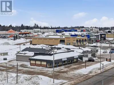 Up to 6,200 sqft (will divide to suit any sapce). Prime location with an incredible 180ft of frontag...