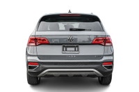 * Régulateur de la température * Climatisation multizone * Radio AM/FM stéréo * Régulateur de vitess... (image 7)