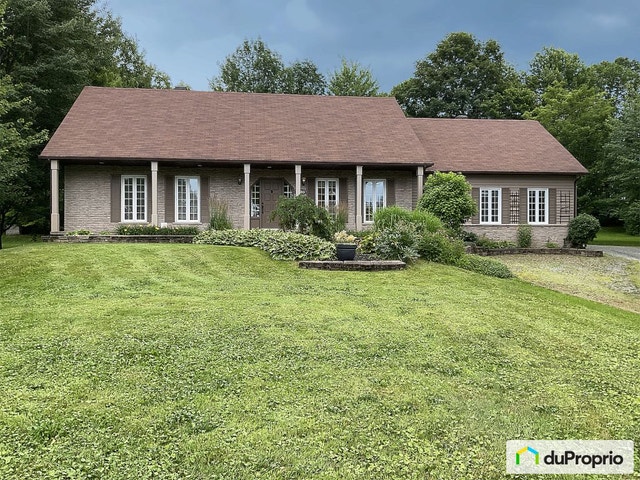 $769,000 - Bungalow for sale in Sherbrooke (Rock Forest) — photo 2