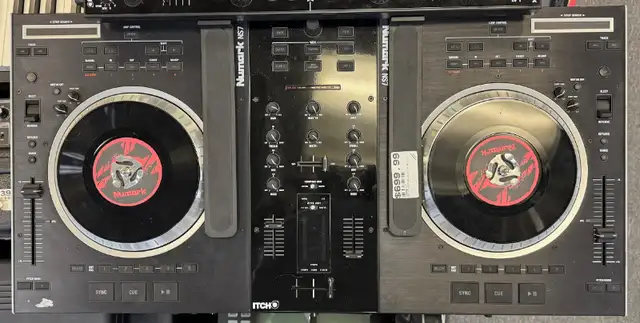 Numark NS7 - Performance Controller with Serato Itch in Performance & DJ Equipment in Oakville / Halton Region - Image 3