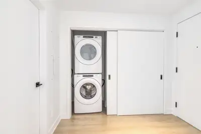 3.5 condo appartement luxe à louer à Outremont-Milhaus, View more