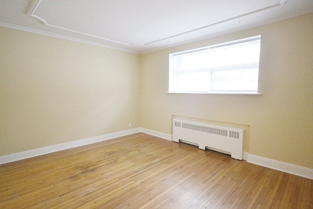 BASEMENT BACHELOR- $969 w/bonus! 4