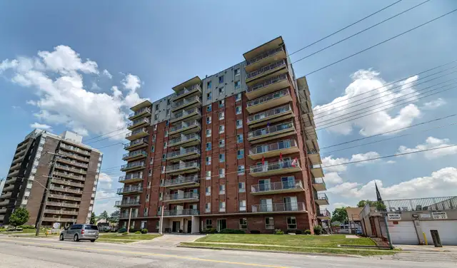 Derby Lane Apartments - 2 Bedroom, 1 Bath Apartment for Rent - S in Long Term Rentals in Sarnia - Image 3