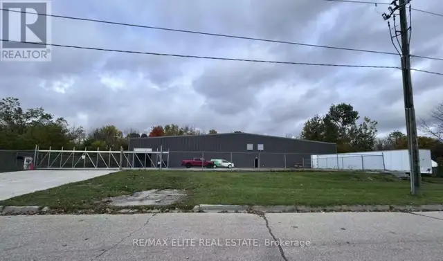 147 FIRST AVENUE W Norfolk (Simcoe), Ontario in Commercial & Office Space for Sale in Norfolk County - Image 2