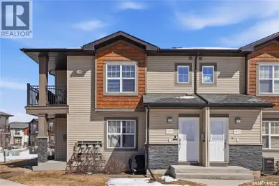 Affordable living with excellent location in Willowgrove! This top floor, corner unit 2-bedroom town...