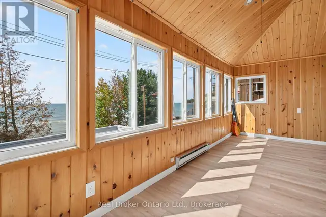 1948 TINY BEACHES ROAD S Tiny, Ontario in Houses for Sale in Oakville / Halton Region - Image 36