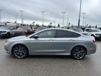 2015 Chrysler 200 AMVIC Licensed (image 6)